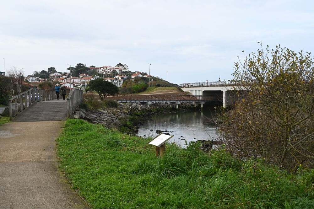 Pont de l’Uhabia et passerelle à Bidart